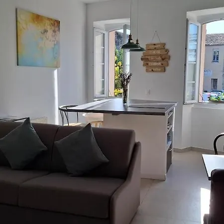 Apartment Moulin De La Calade! Vue Tour Hexagonale, Coeur Du Var! *